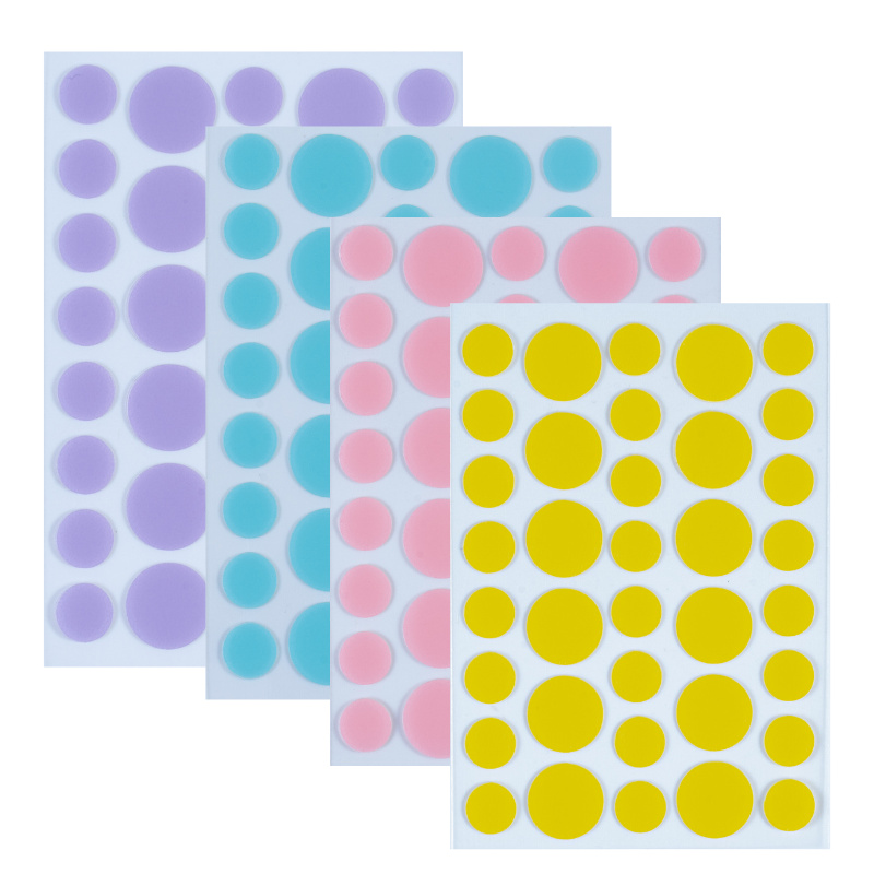 Gekleurde hydrocolloïde acnepleisters